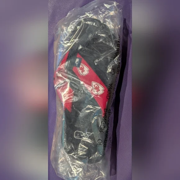 Kansas City Chiefs Vineyard Vines Kansas City Chiefs Flip Flops size 7 - Picture 3 of 4